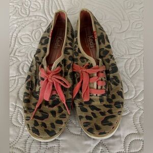 Women's Cheetah Print Sneakers with Coral Laces